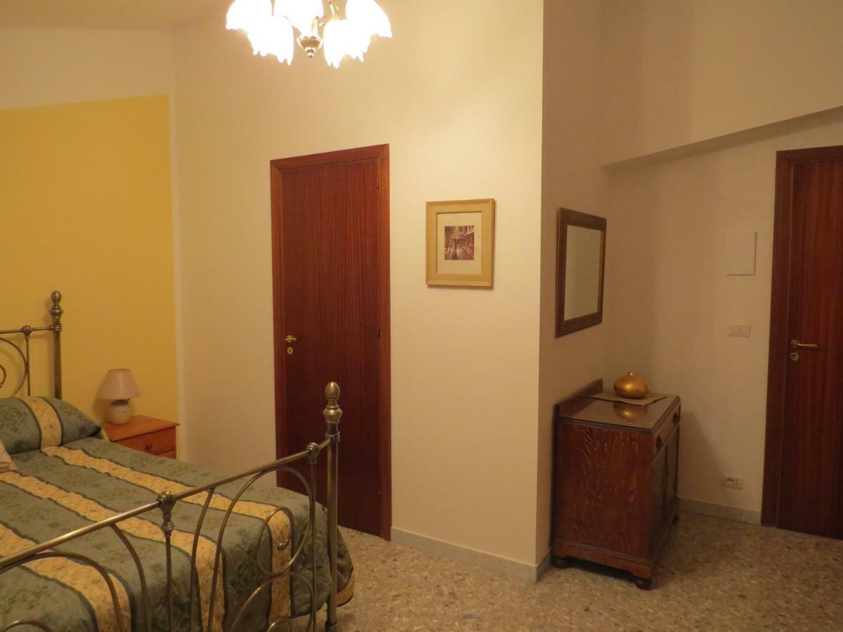 Villa 2 Fields Castellaneta Buitenkant foto